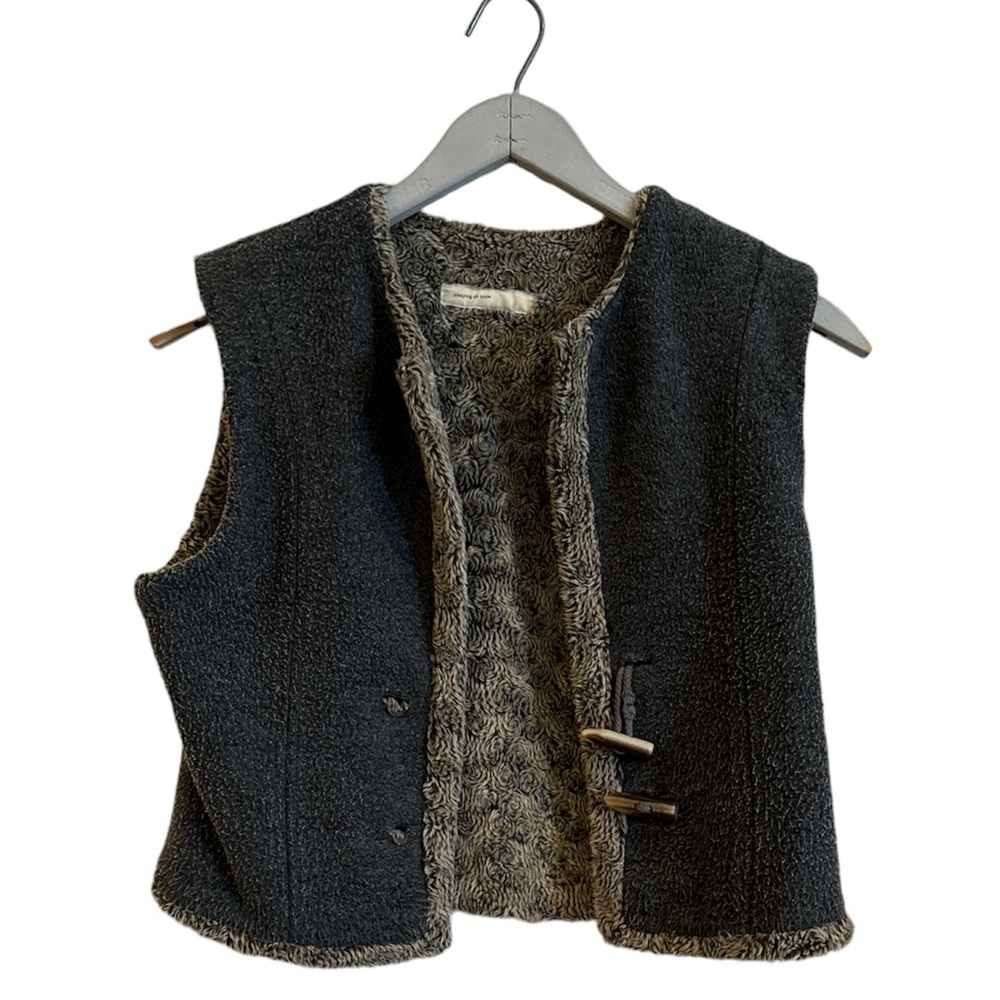 Vintage 1990s 'Sleeping on Snow' Cozy Vest‎ small
